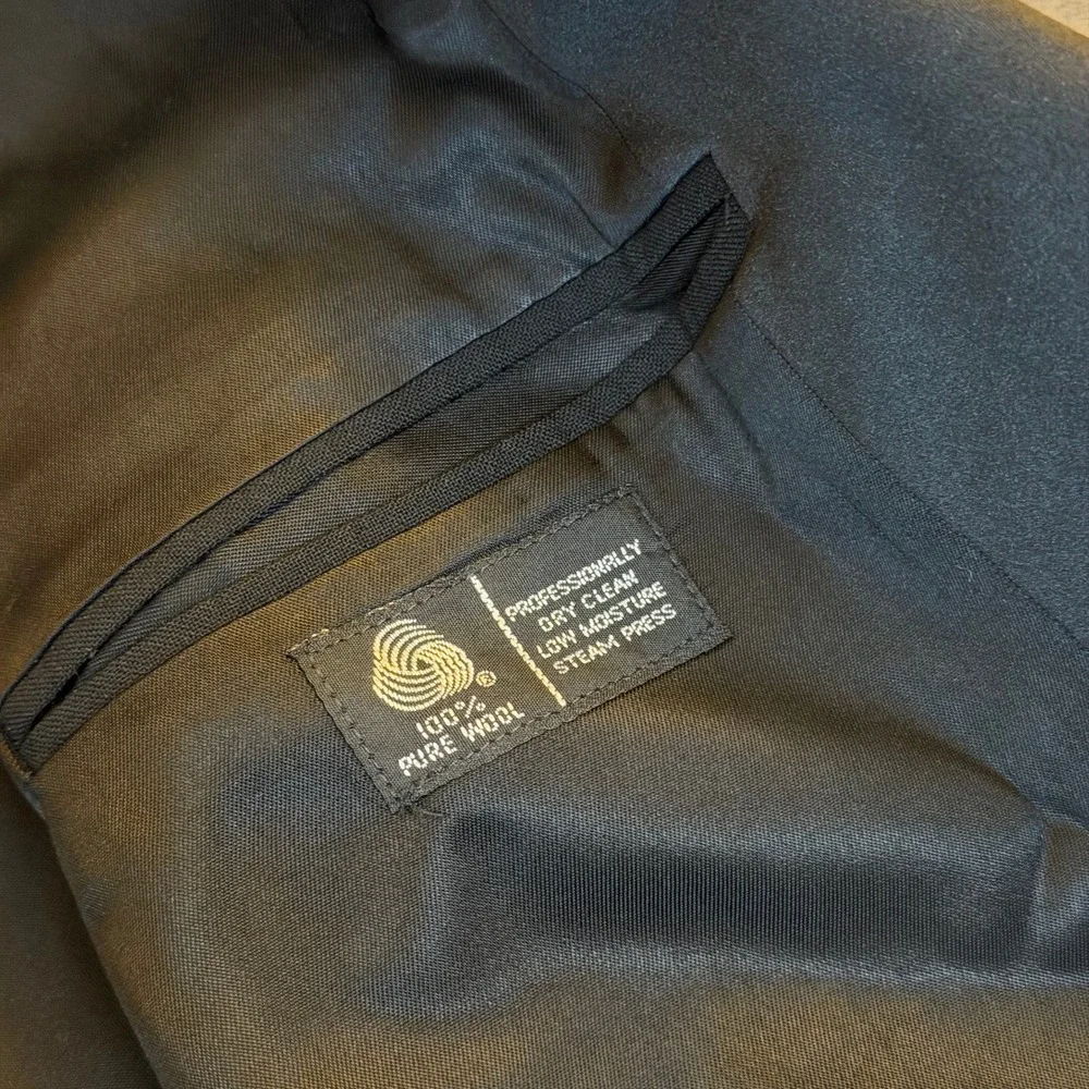 Neil Allyn Tuxedo Jacket Mens‎ 43R Black Wool Satin Peak Lapel Formal Blazer